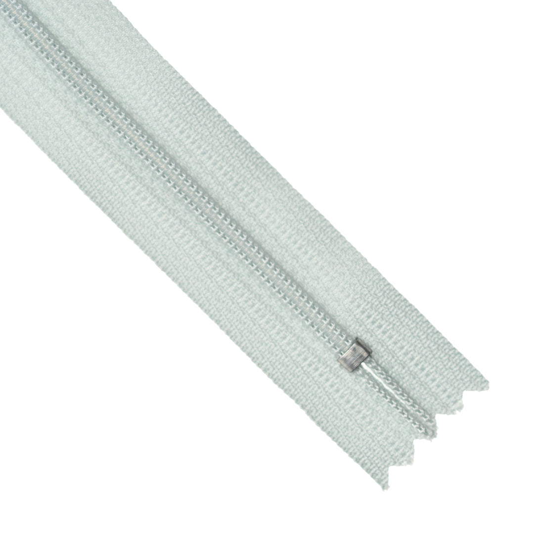 YKK NYLON CLOSED-END ZIP NO.3 COL 574 VAPOUR GREY