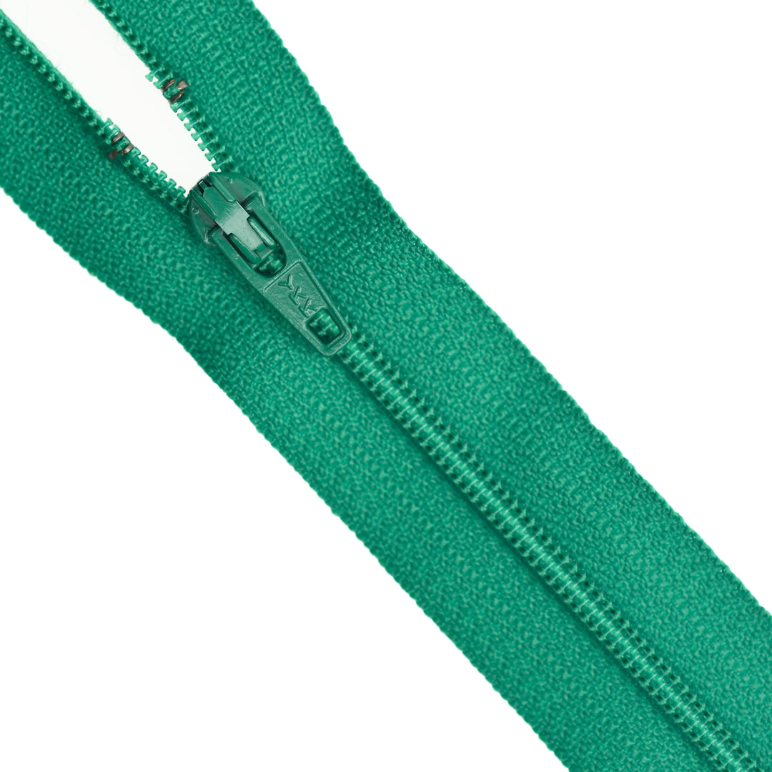 YKK NYLON CLOSED-END ZIP NO.3 COL 540 GREEN