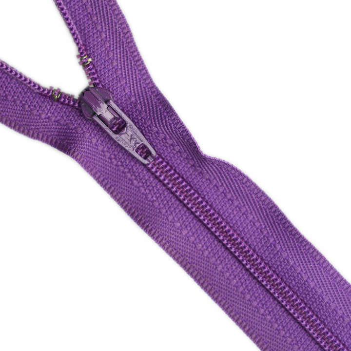 YKK NYLON CLOSED-END ZIP NO.3 COL 5591
