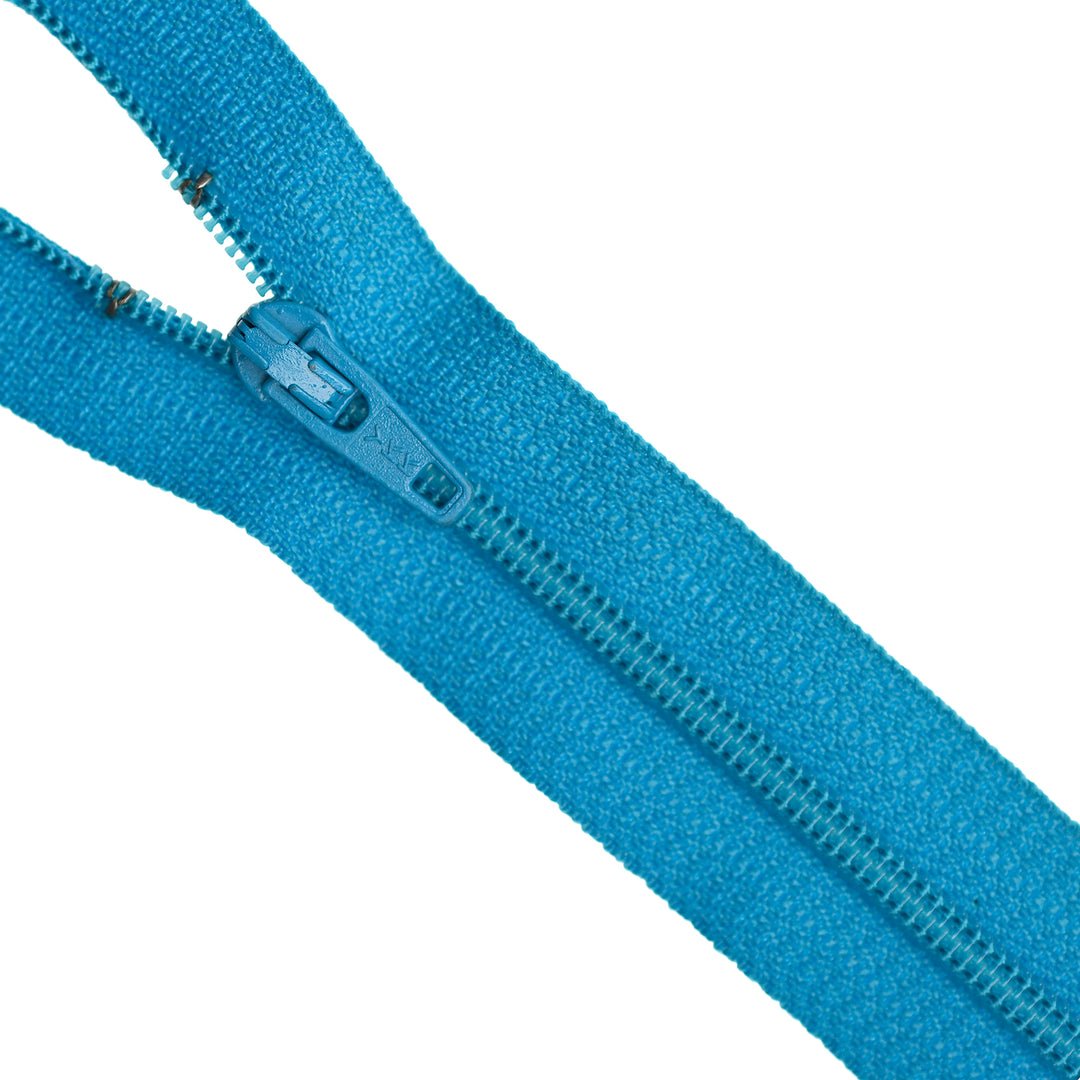 YKK NYLON CLOSED-END ZIP NO.3 COL 549 AZURE
