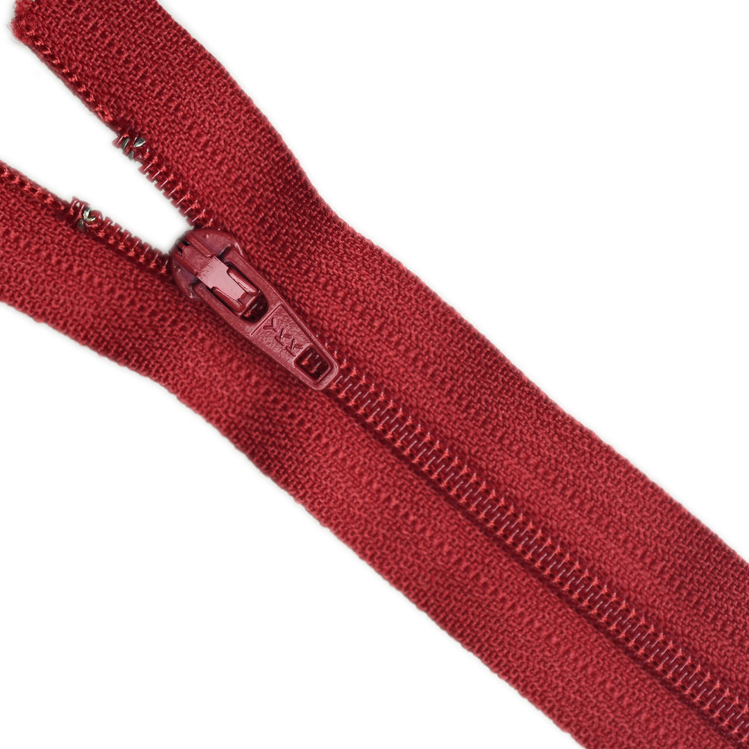 YKK NYLON CLOSED-END ZIP NO.3 COL 520 DARK RED
