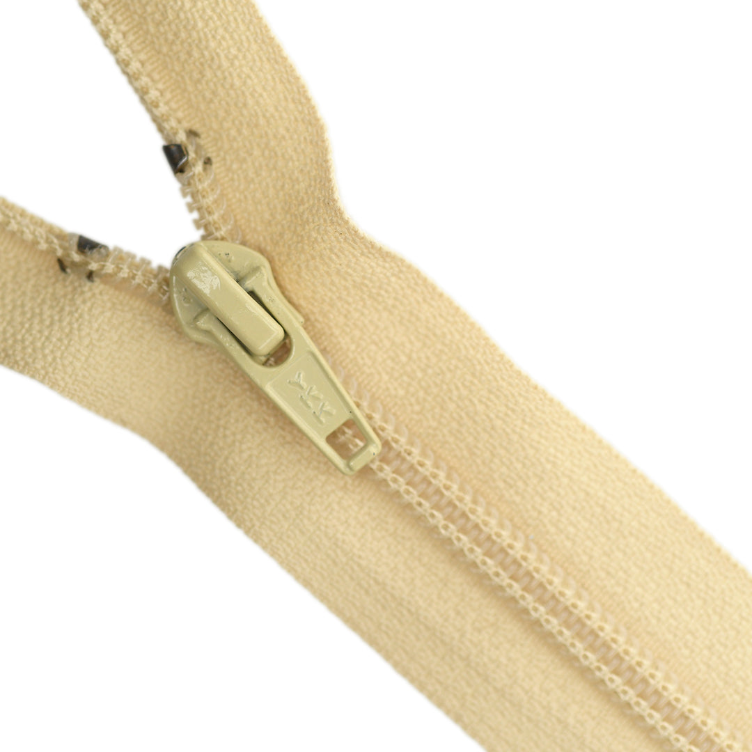 YKK NYLON OPEN-END ZIP NO.5 COL 551