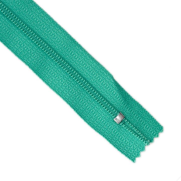 YKK NYLON CLOSED-END ZIP NO.3 COL 826 VIRIDIAN