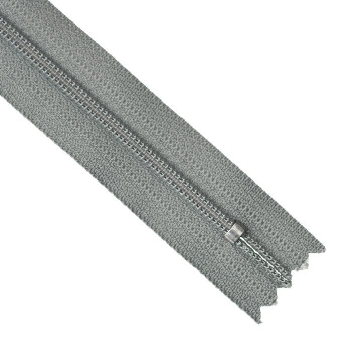 YKK NYLON CLOSED-END ZIP NO.3 COL 577 FOG GREY