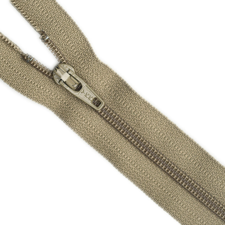 YKK NYLON CLOSED-END ZIP NO.3 COL 886 CAMO GREEN