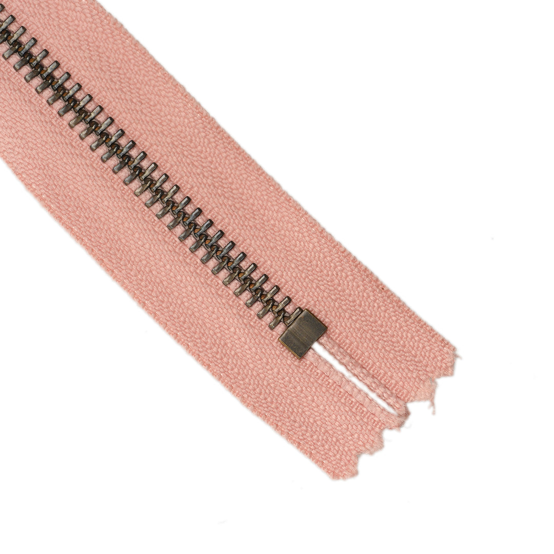 YKK METAL CLOSED-END ZIP NO.5 ANTIQUE GOLD BOARD-PULL COL 813 LIGHT CORAL