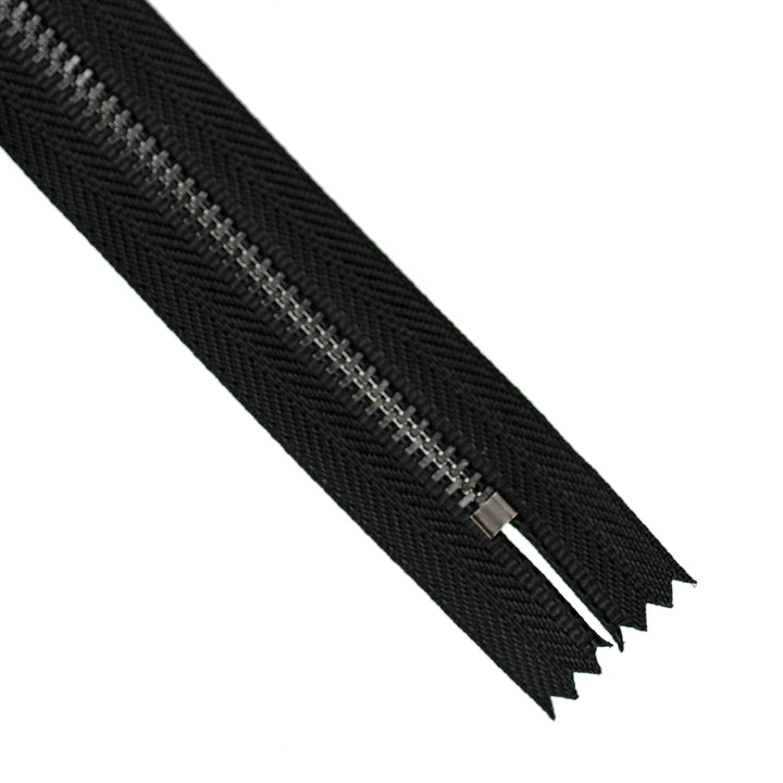METAL CLOSED-END ZIP NO.4.5 BLACK OXY WITH TEARDROP PULL COL BLACK