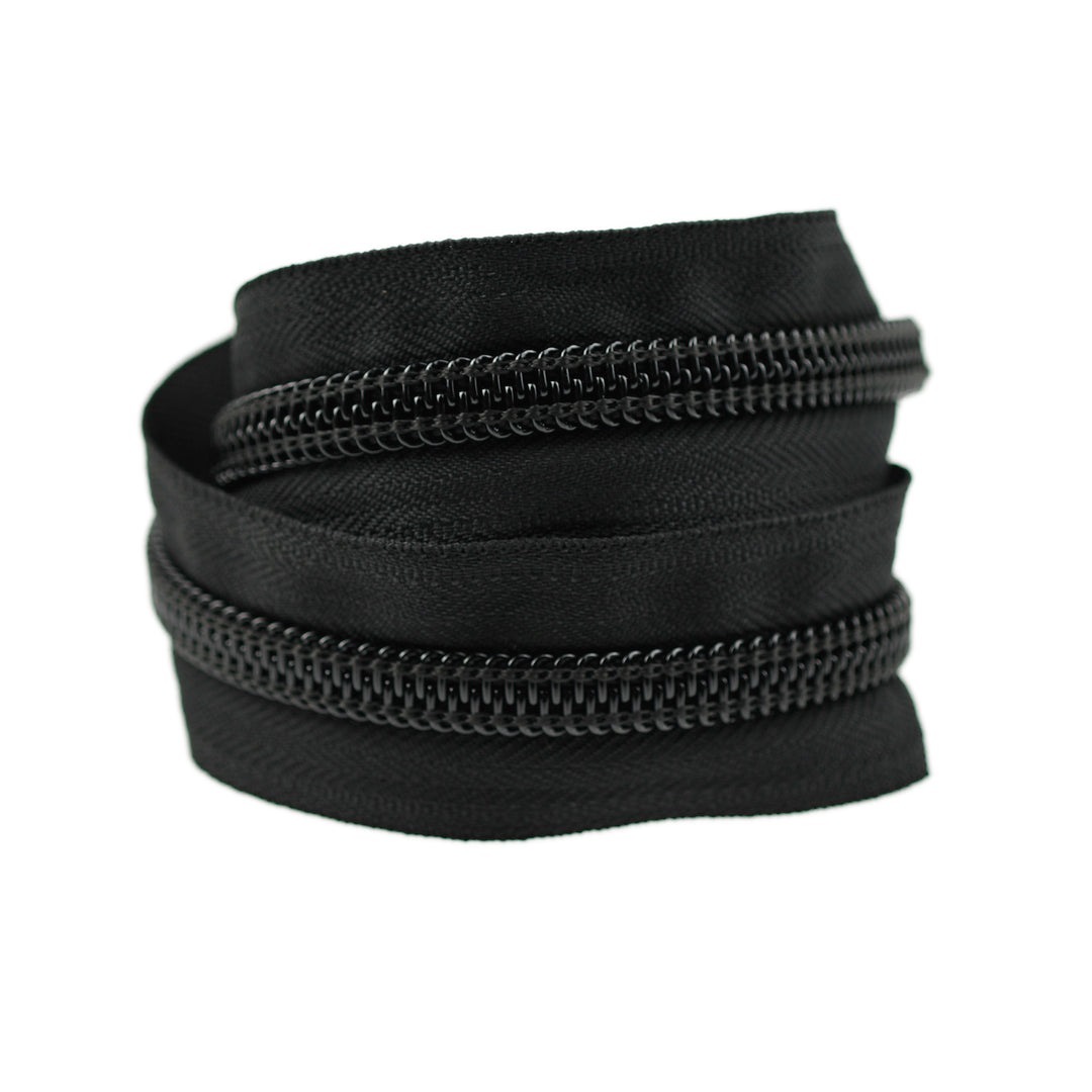YKK EXTRA-LARGE NO.10 NYLON COIL BY THE METRE COL 580 BLACK