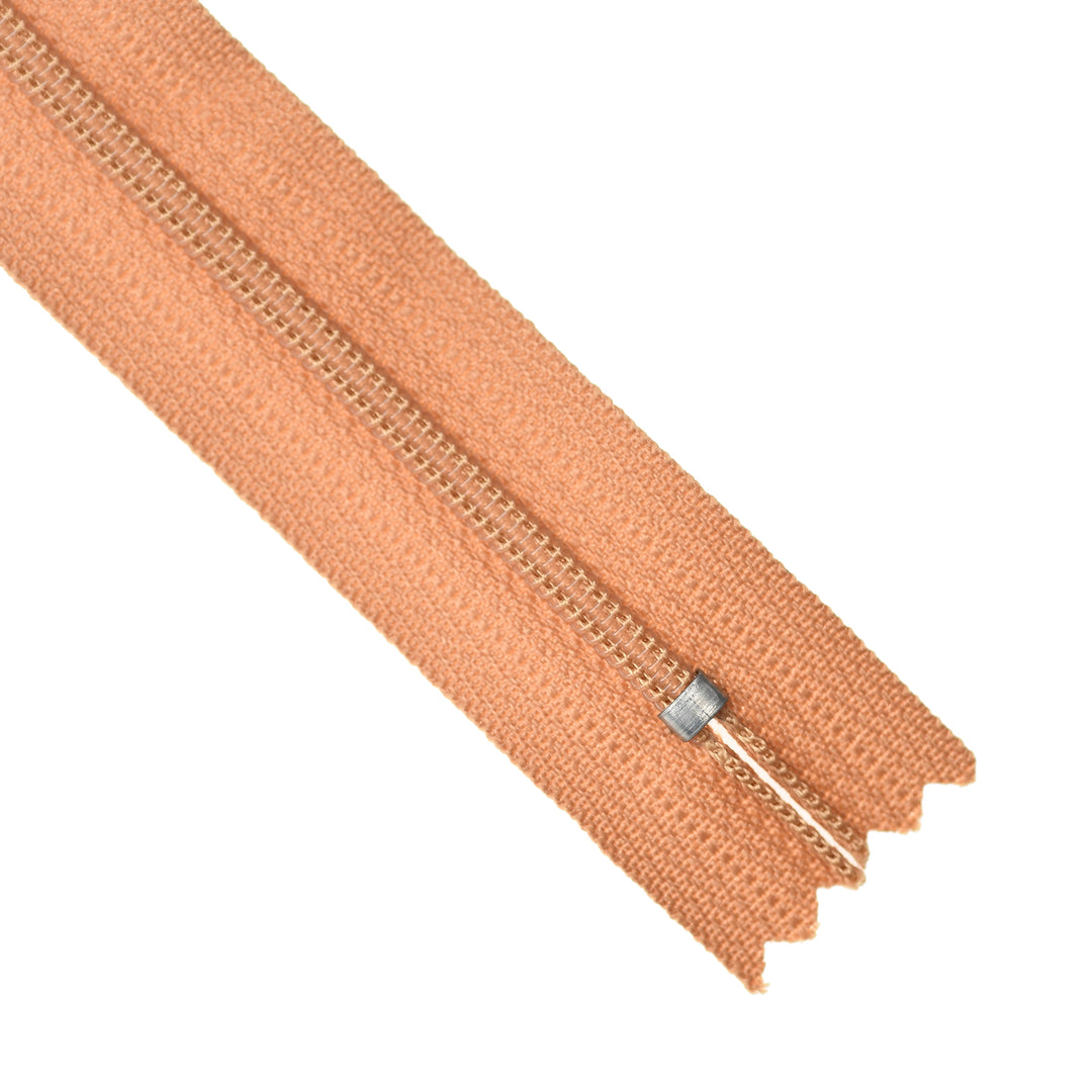 YKK NYLON CLOSED-END ZIP NO.3 COL 895 TAN