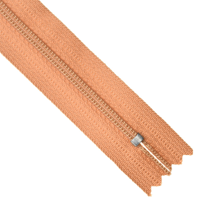 YKK NYLON CLOSED-END ZIP NO.3 COL 895 TAN