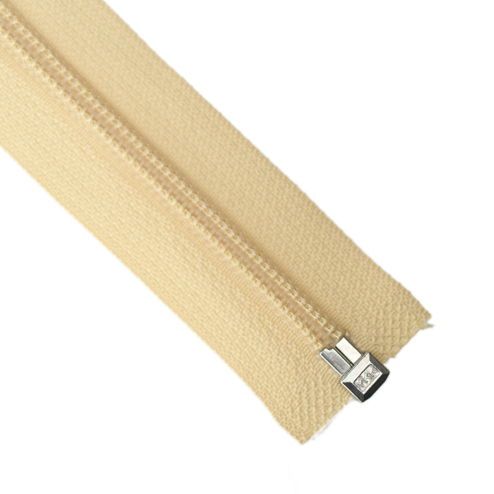 YKK NYLON OPEN-END ZIP NO.5 COL 551