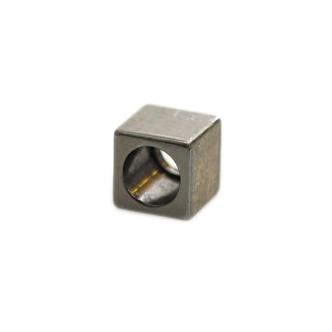 DIE-CAST METAL SQUARE CORD-END PEWTER