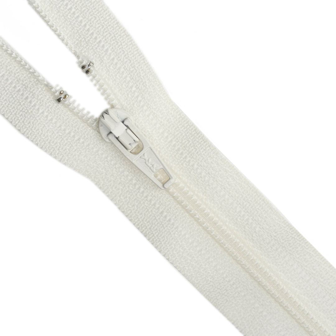 YKK NYLON CLOSED-END ZIP NO.3 COL 841 IVORY