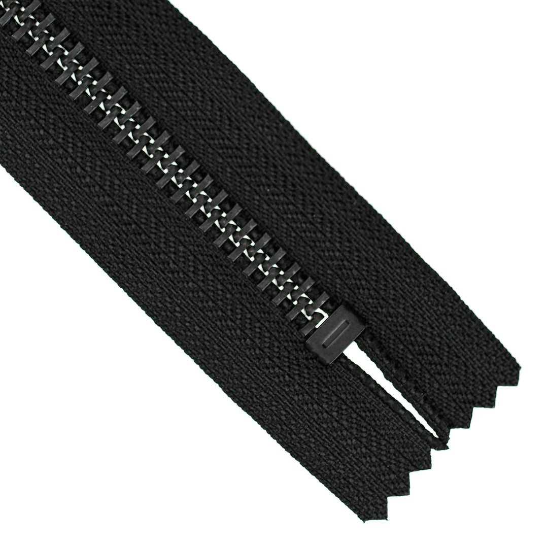 YKK METAL CLOSED-END ZIP NO.10 BLACK OXY COL 580 BLACK