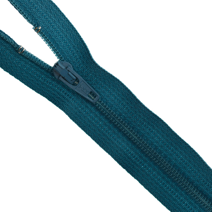 YKK NYLON CLOSED-END ZIP NO.3 COL 556 DEEP LAGOON