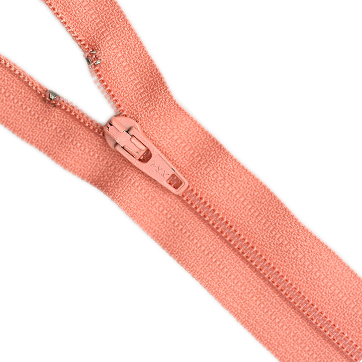 YKK NYLON CLOSED-END ZIP NO.3 COL 813 LIGHT CORAL