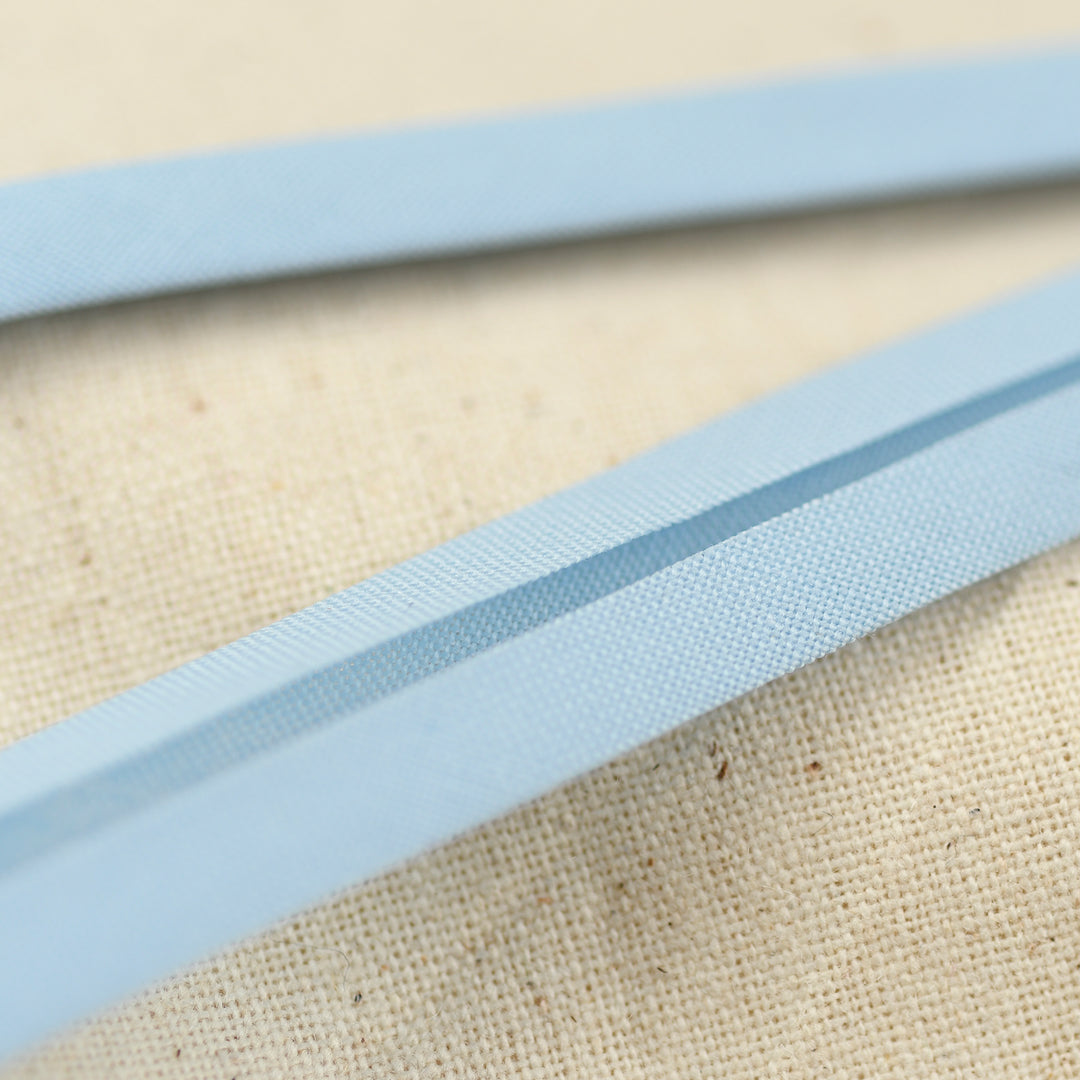 POLY-COTTON BIAS BINDING POWDER BLUE