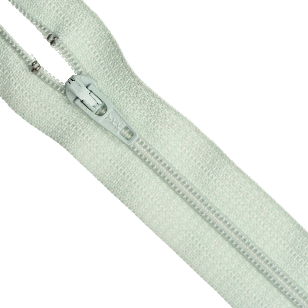 YKK NYLON CLOSED-END ZIP NO.3 COL 821 SEA GLASS