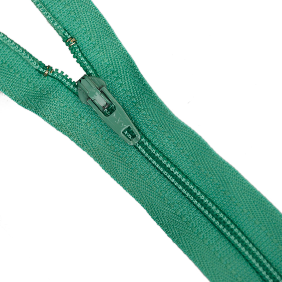 YKK NYLON CLOSED-END ZIP NO.3 COL 824 BRIGHT MINT