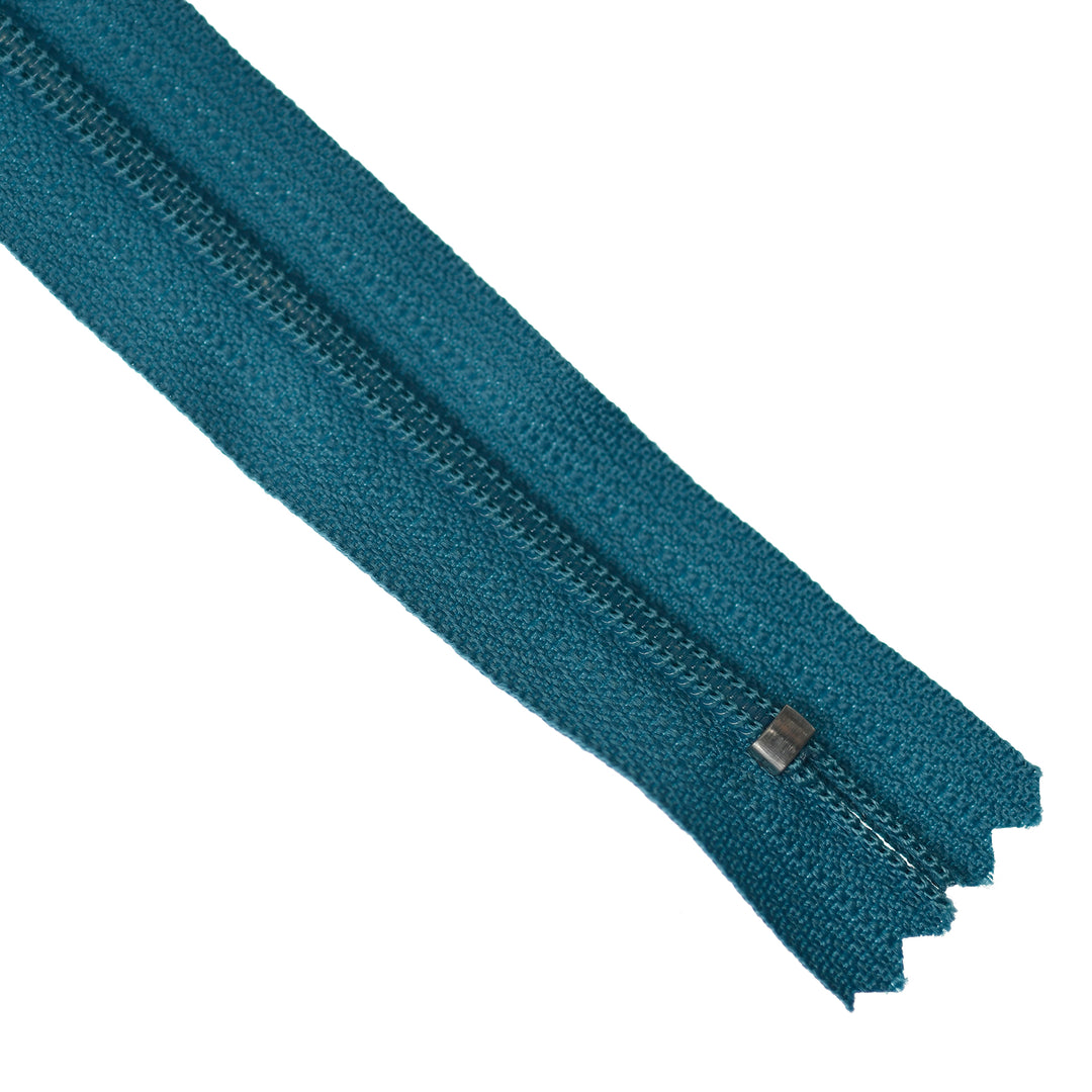 YKK NYLON CLOSED-END ZIP NO.3 COL 556 DEEP LAGOON