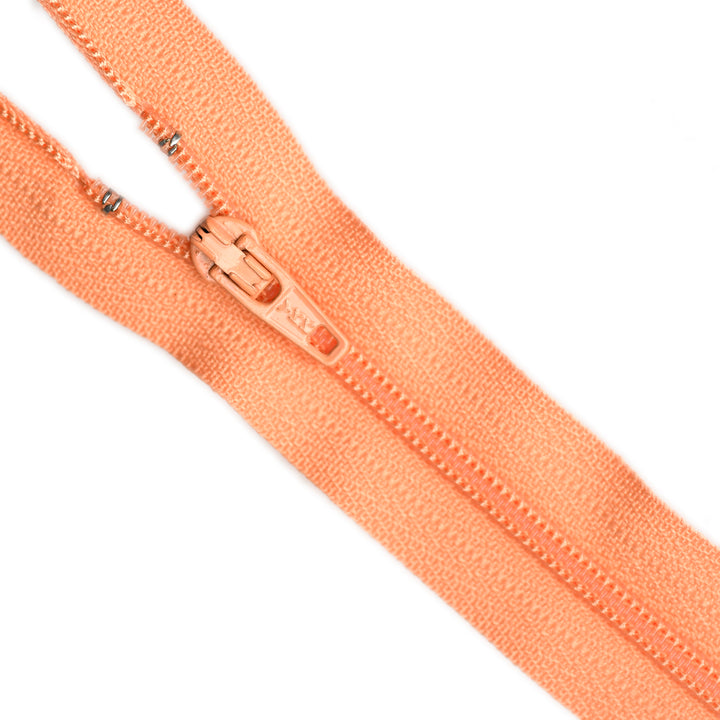 YKK NYLON CLOSED-END ZIP NO.3 COL 522 APRICOT