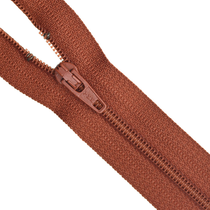YKK NYLON CLOSED-END ZIP NO.3 COL 809 RED OCHRE