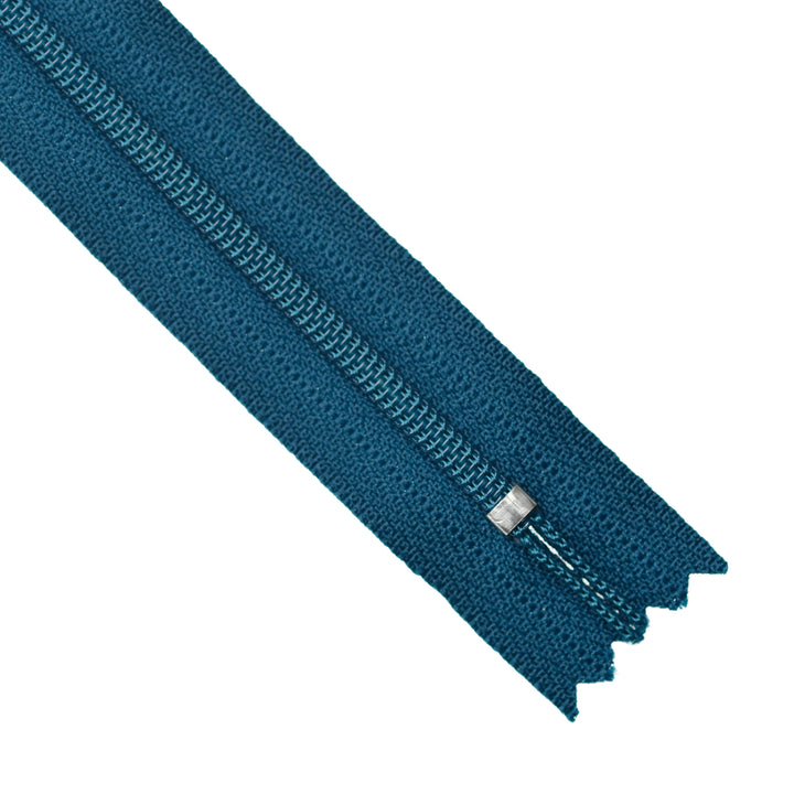 YKK NYLON CLOSED-END ZIP NO.3 COL 910 DEEP CERULEAN