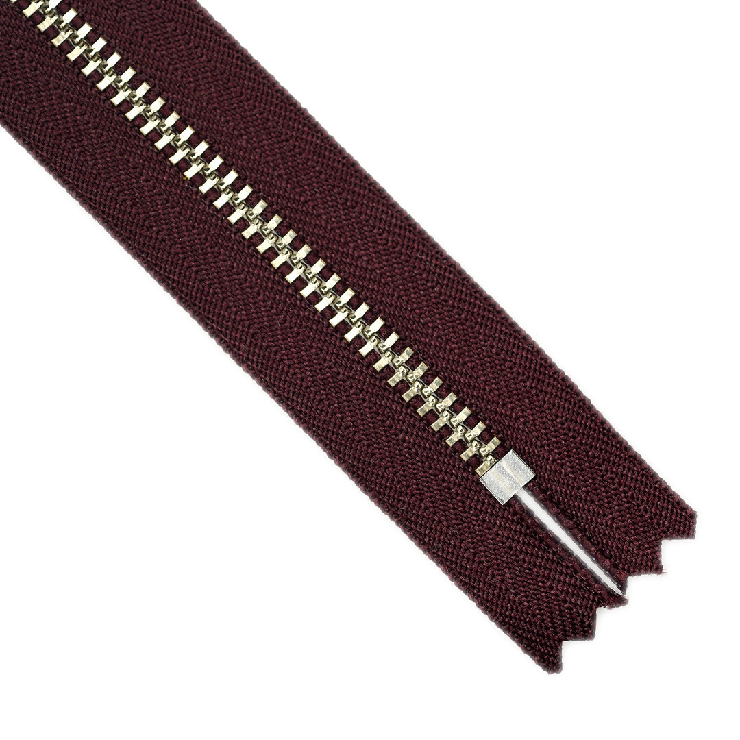 YKK METAL CLOSED-END ZIP NO.4.5 NICKEL COL 864