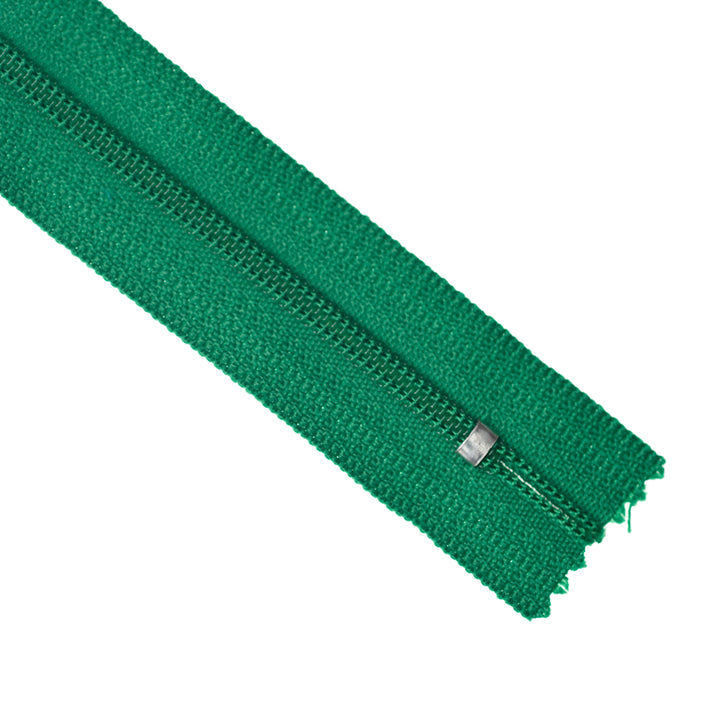 YKK NYLON CLOSED-END ZIP NO.3 COL 876 BRIGHT EMERALD