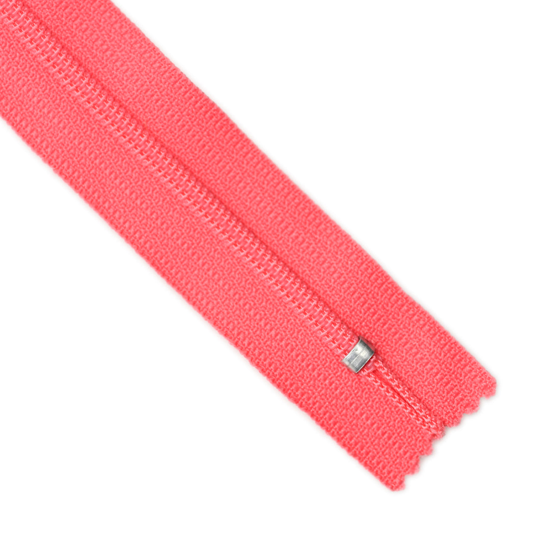 YKK NYLON CLOSED-END ZIP NO.3 COL 517 BARBIE PINK