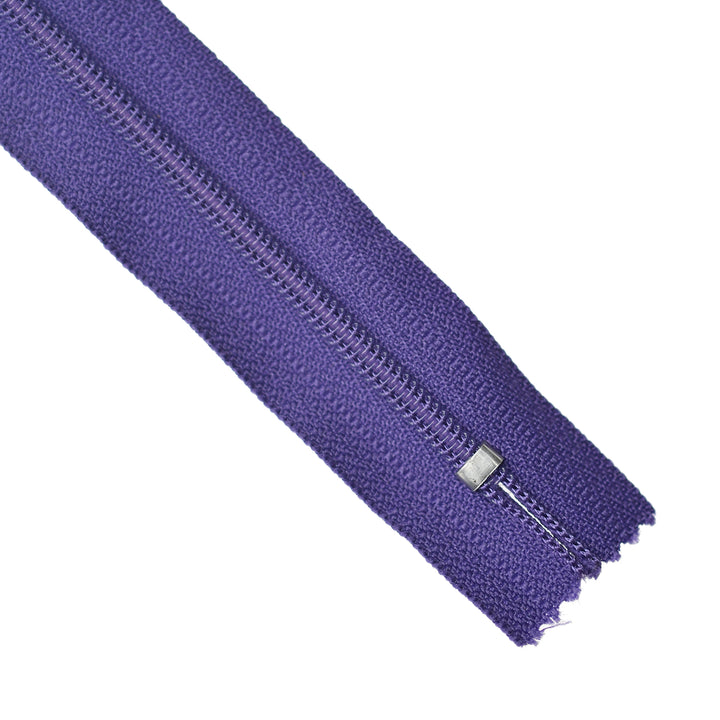 YKK NYLON CLOSED-END ZIP NO.3 COL 559 PURPLE IRIS