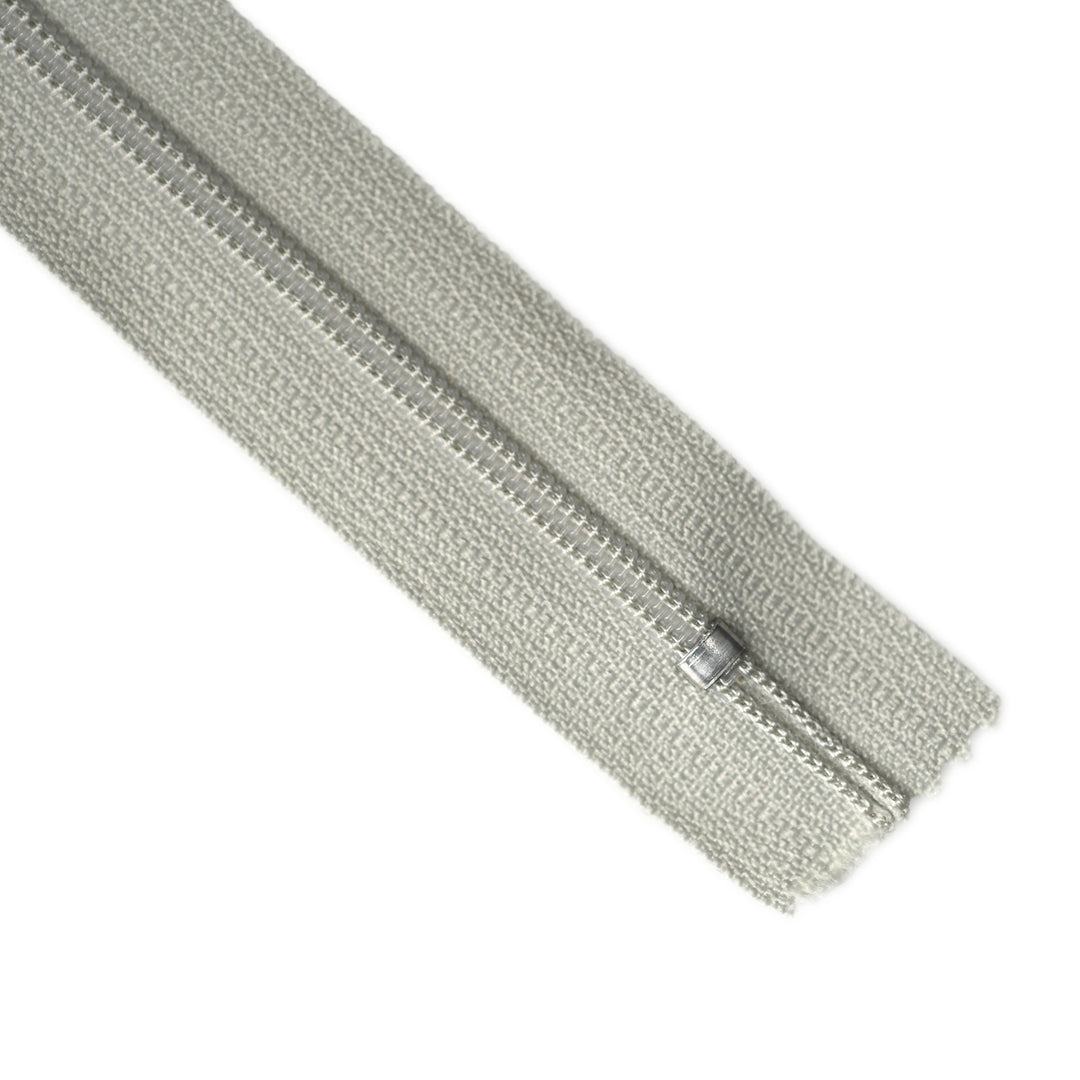 YKK NYLON CLOSED-END ZIP NO.3 COL 831 LIGHT CEMENT