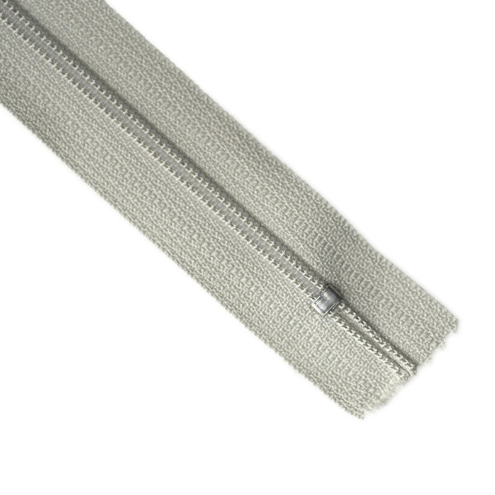 YKK NYLON CLOSED-END ZIP NO.3 COL 831 LIGHT CEMENT