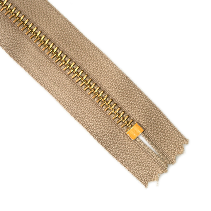 YKK JEAN ZIP NO.5 GOLD COL 573