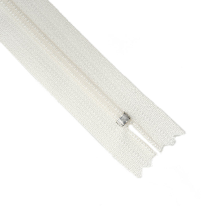YKK NYLON CLOSED-END ZIP NO.3 COL 841 IVORY