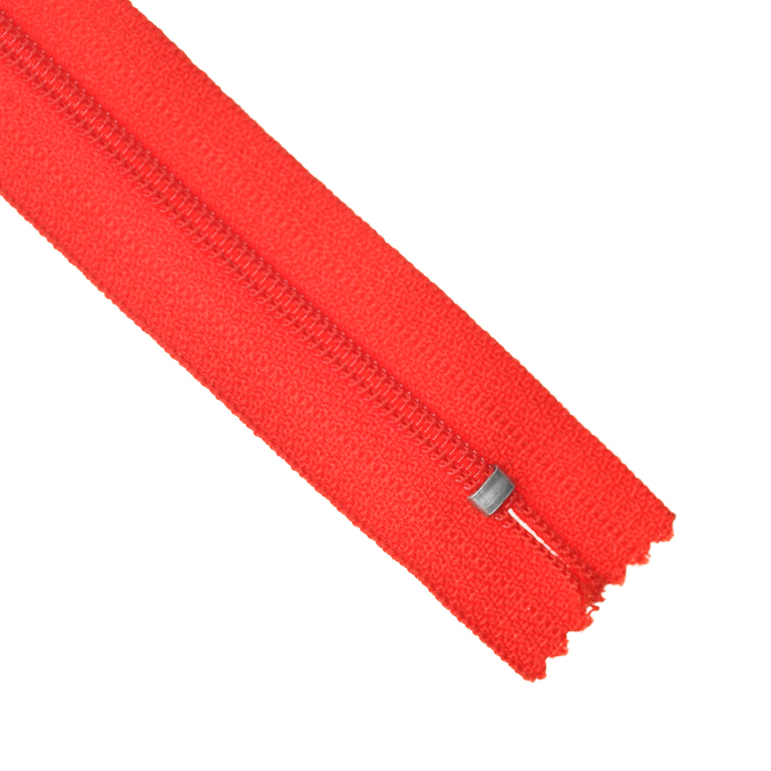 YKK NYLON CLOSED-END ZIP NO.3 COL 819 RED CHILLI