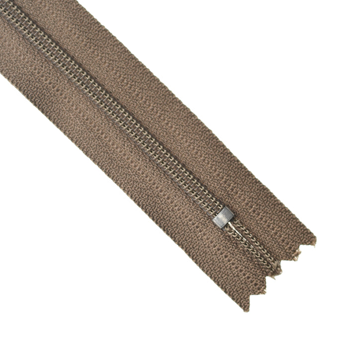 YKK NYLON CLOSED-END ZIP NO.3 COL 563 MOCHA