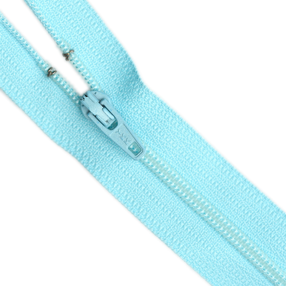 YKK NYLON CLOSED-END ZIP NO.3 COL 544 ARCTIC BLUE