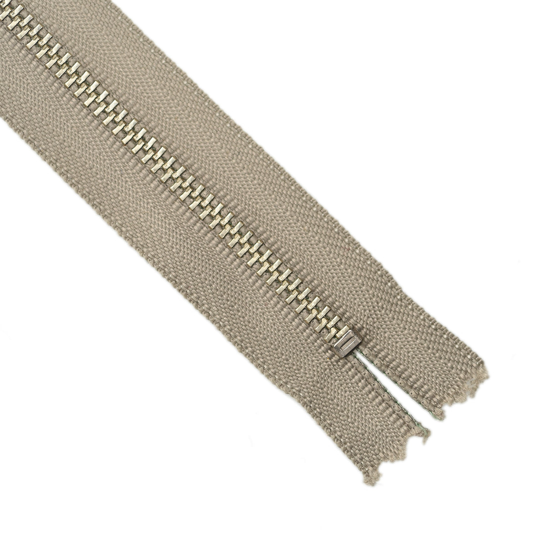 YKK NO.3 METAL CLOSED END ZIPPER NICKEL COL 561 SAGEBRUSH