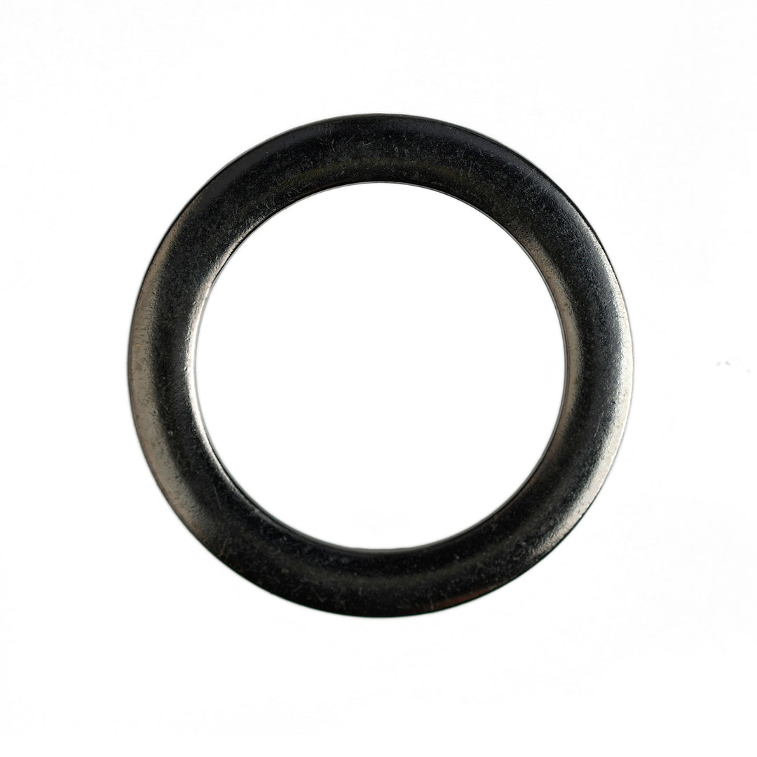 LARGE DIE-CAST METAL RING PEWTER