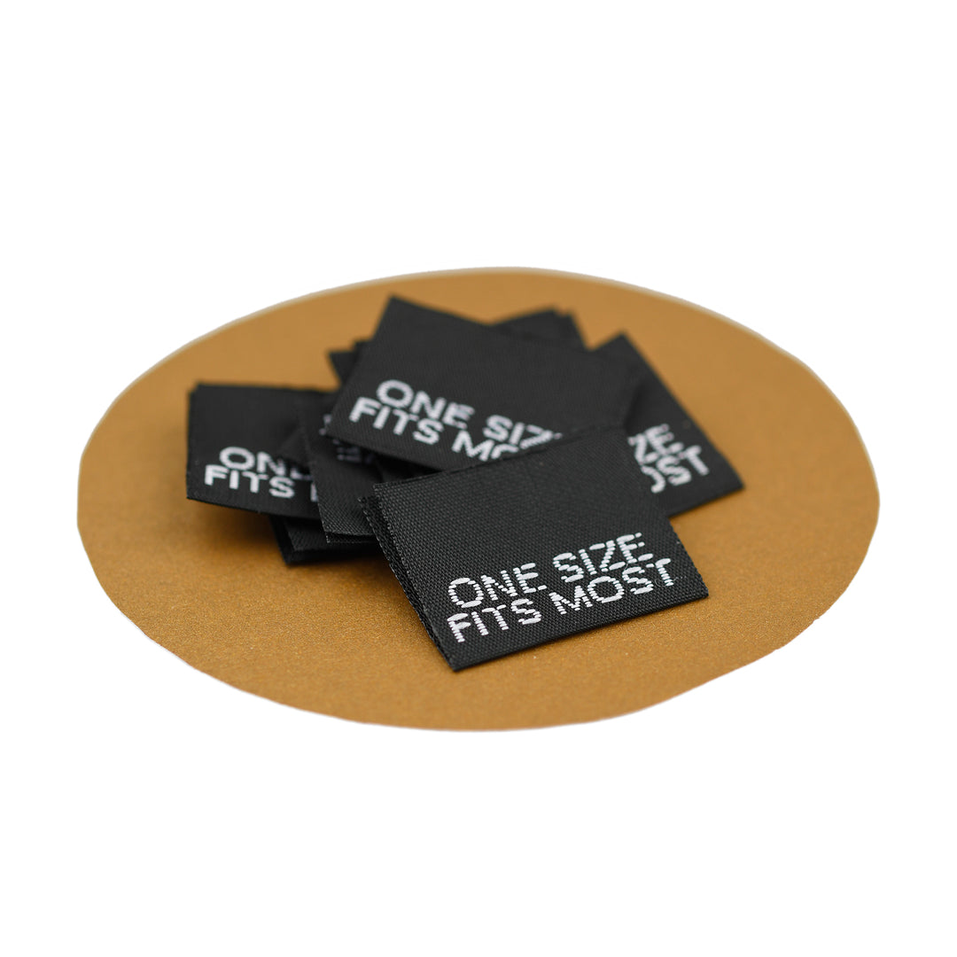 WOVEN SIZE LABEL SIZE 'ONE SIZE FITS MOST'
