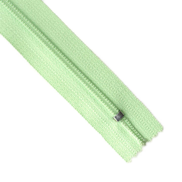YKK NYLON CLOSED-END ZIP NO.3 COL 531 HONEYDEW