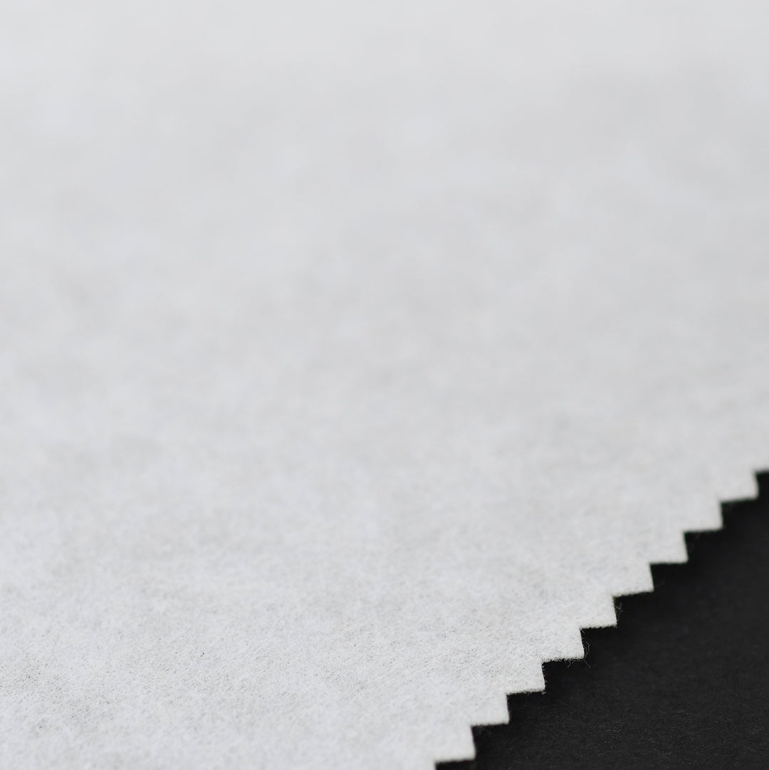 90CM 80GSM HEAVYWEIGHT SEW-IN NON-WOVEN LINING WHITE
