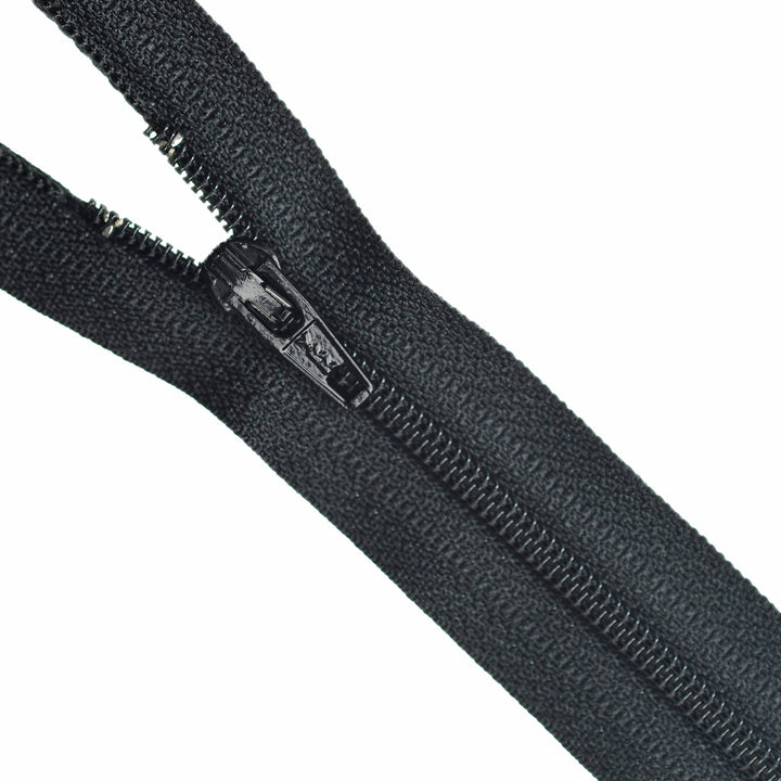 YKK NYLON CLOSED-END ZIP NO.3 COL 580 BLACK