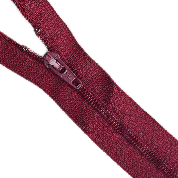 YKK NYLON CLOSED-END ZIP NO.3 COL 525 DARK CHERRY