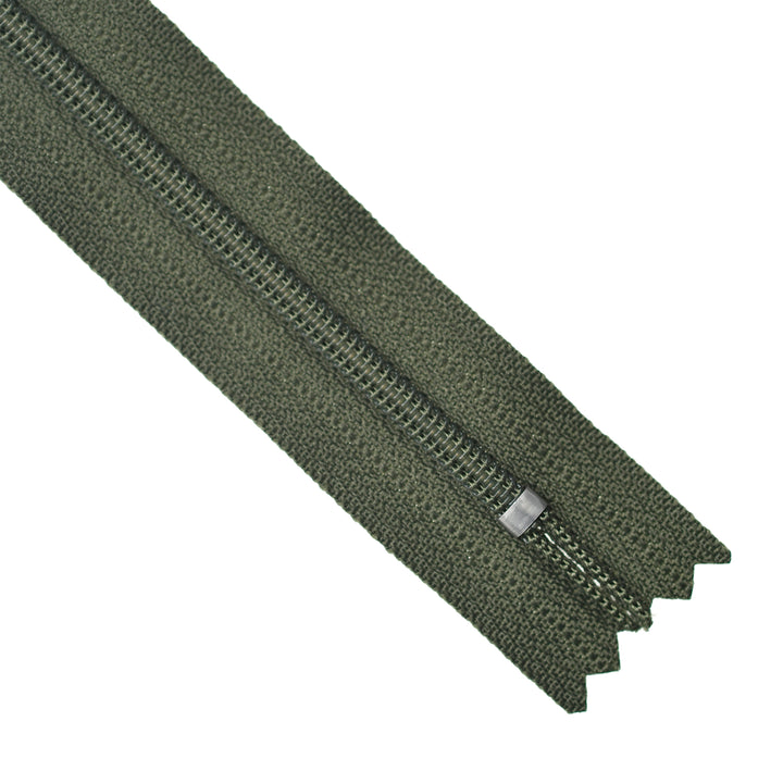 YKK NYLON CLOSED-END ZIP NO.3 COL 566 HUNTER GREEN