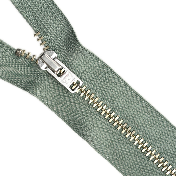 YKK METAL CLOSED-END ZIP NO.4.5 NICKEL COL 562