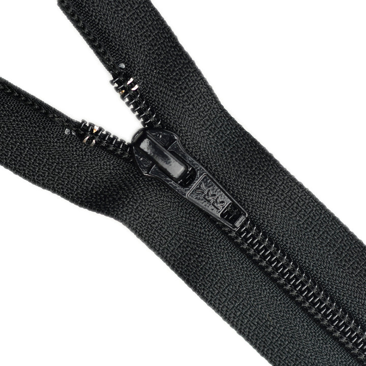 YKK NYLON CLOSED-END NO.5 ZIP COL 580 BLACK