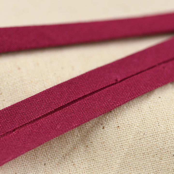 POLY-COTTON BIAS BINDING MAGENTA