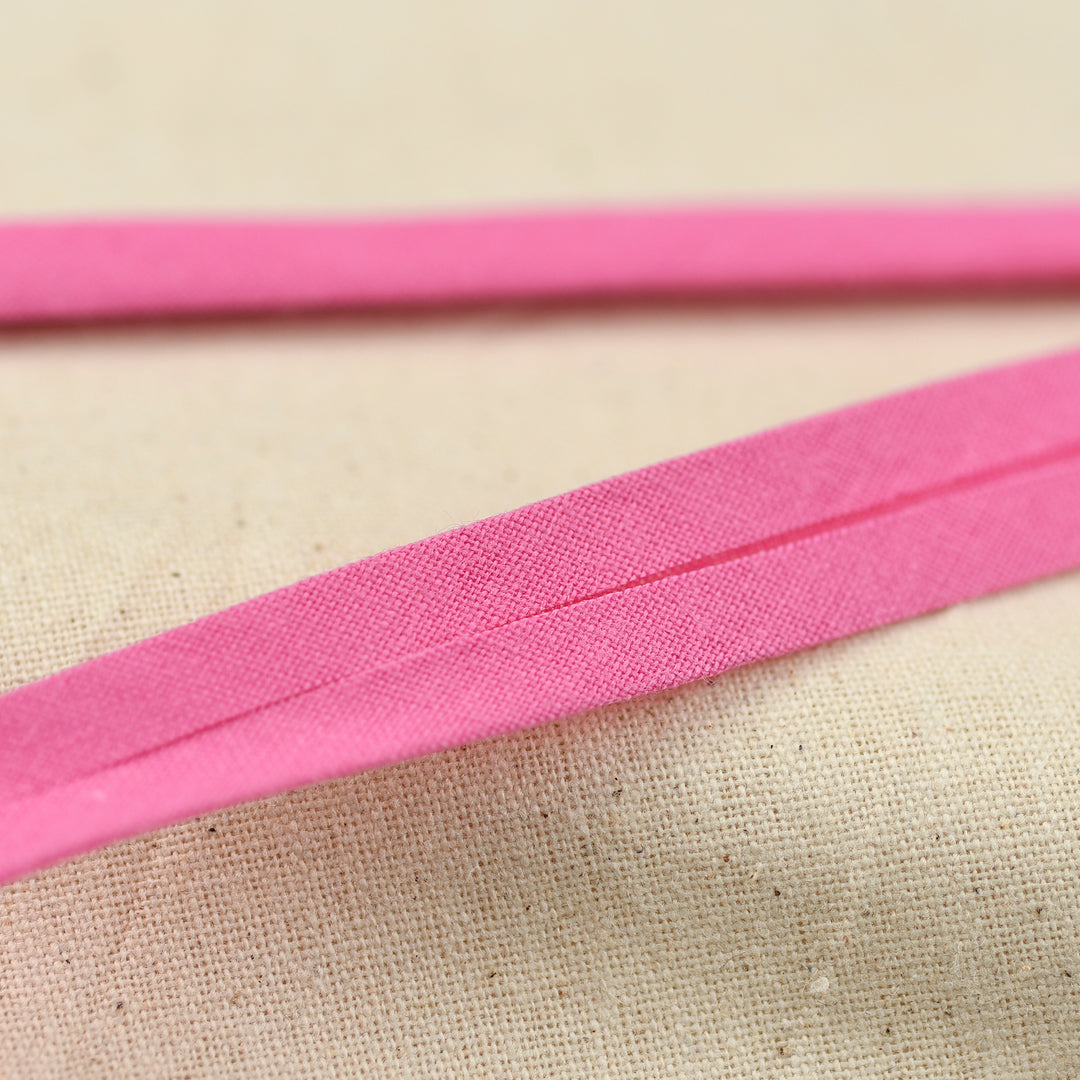 POLY-COTTON BIAS BINDING HOT PINK